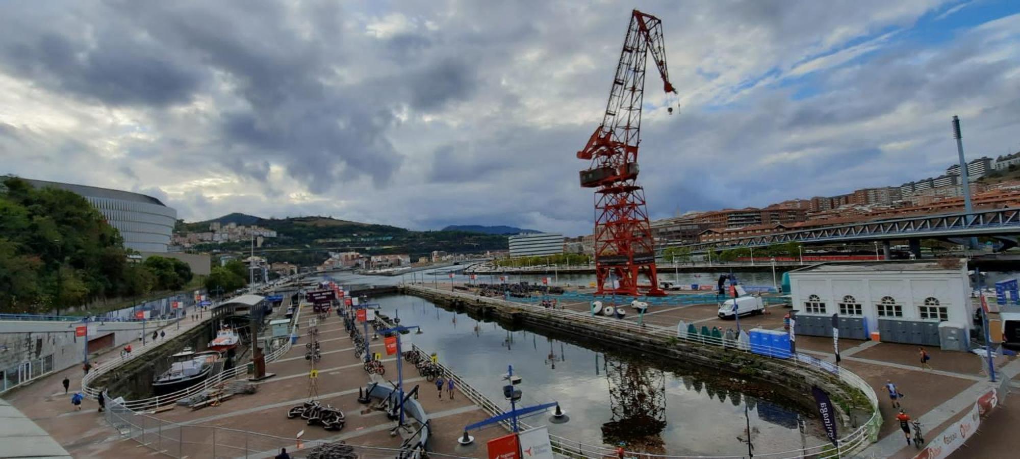 Апартаменты Bilbao, A Un Paso. Экстерьер фото