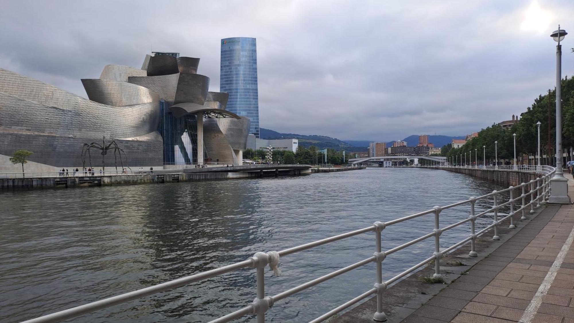 Апартаменты Bilbao, A Un Paso. Экстерьер фото