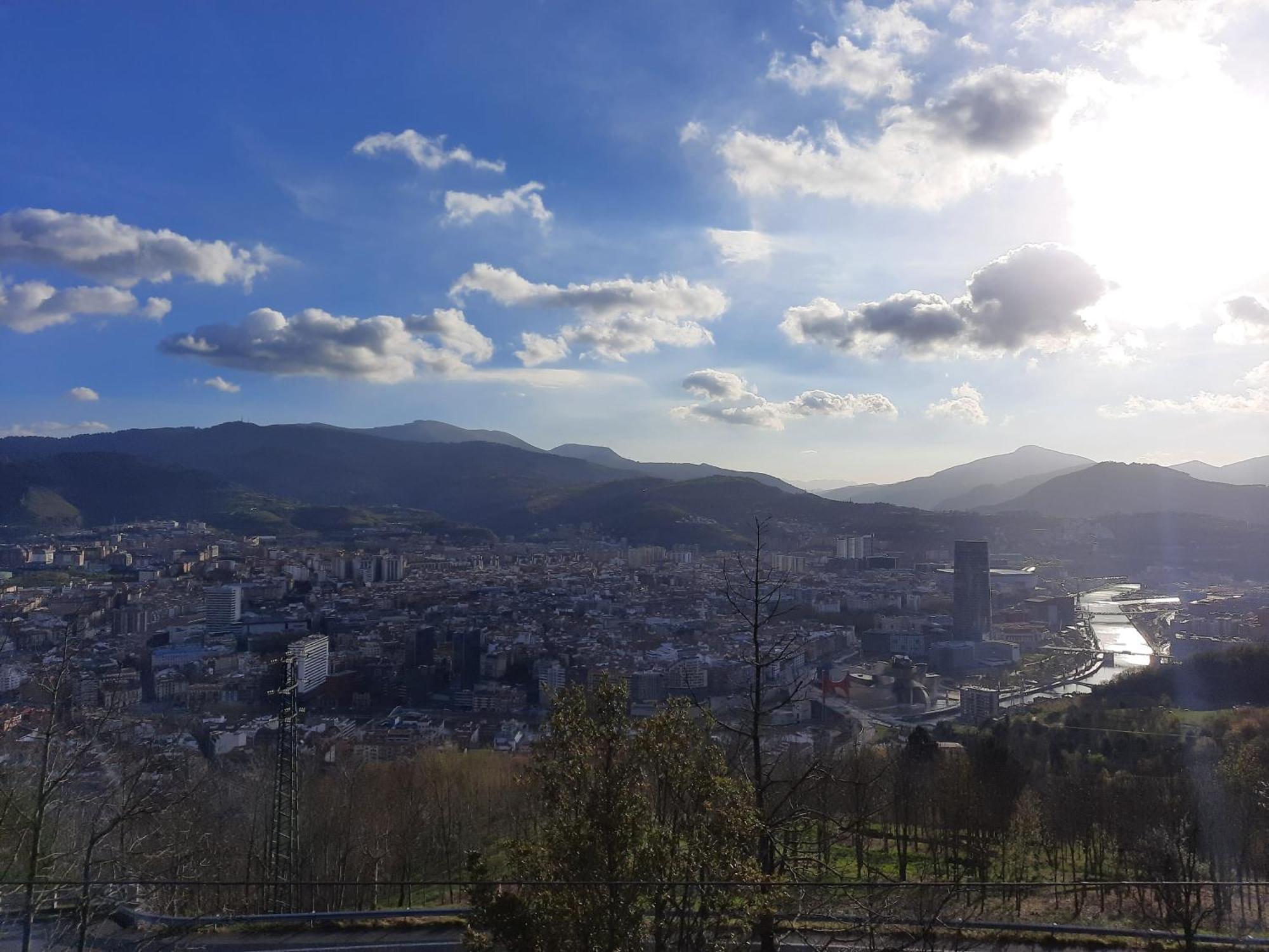 Апартаменты Bilbao, A Un Paso. Экстерьер фото